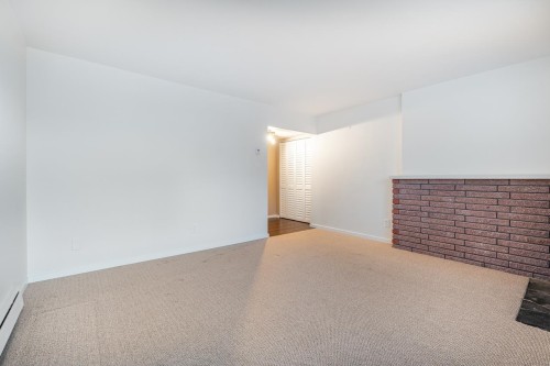 4044 Parker Street, Burnaby, BC 