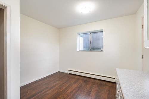 4044 Parker Street, Burnaby, BC 