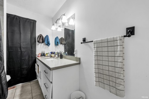 673 Lowell Court, Coquitlam, BC 