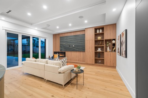 687 Poplar Street, Coquitlam, BC 