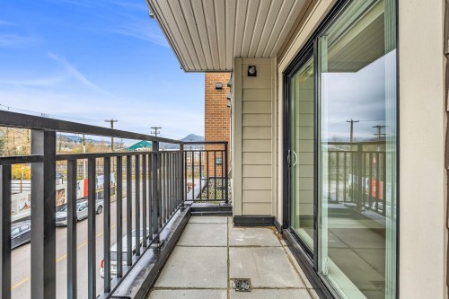 206-2525 Clarke Street, Port Moody, BC 