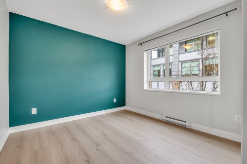 206-2525 Clarke Street, Port Moody, BC 