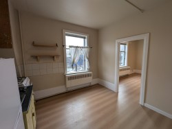 3-2603 Main Street  Vancouver, BC V5T 1Z4