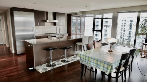 1503-7117 Elmbridge Way, Richmond, BC 