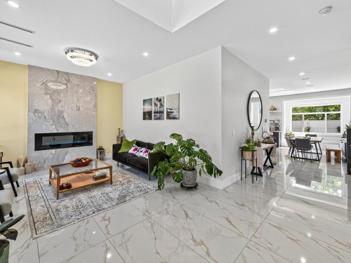 11800 King Road, Richmond, BC 