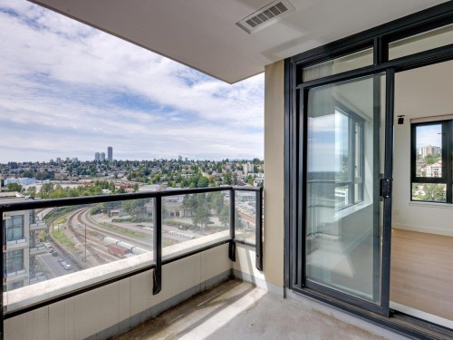 1607-1 Renaissance Square, New Westminster, BC 