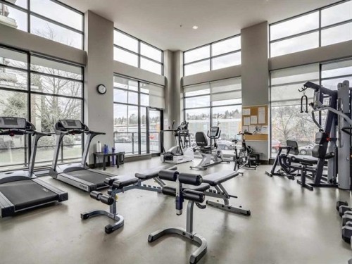 1607-1 Renaissance Square, New Westminster, BC 