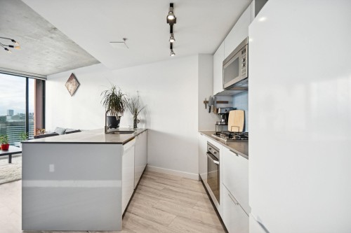 3909-128 Cordova Street W, Vancouver, BC 