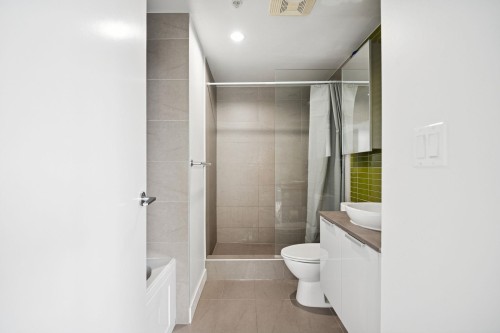 3909-128 Cordova Street W, Vancouver, BC 