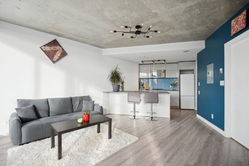 3909-128 Cordova Street W, Vancouver, BC 