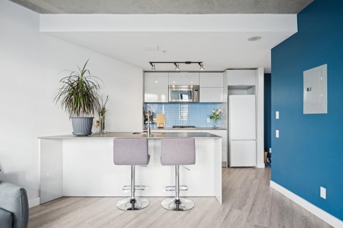 3909-128 Cordova Street W, Vancouver, BC 