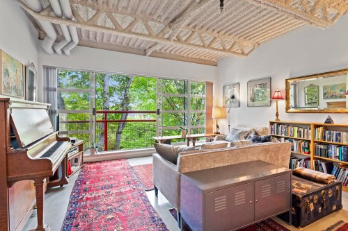 424-350 2nd Avenue E Vancouver, BC V5T 4R8