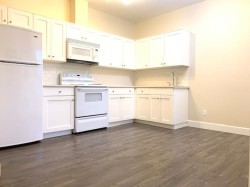 B-4611 54a Street  Delta, BC V4K 3V2