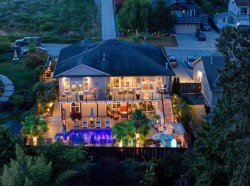 6369 Jasper Road  Sechelt, BC V7Z 0R7