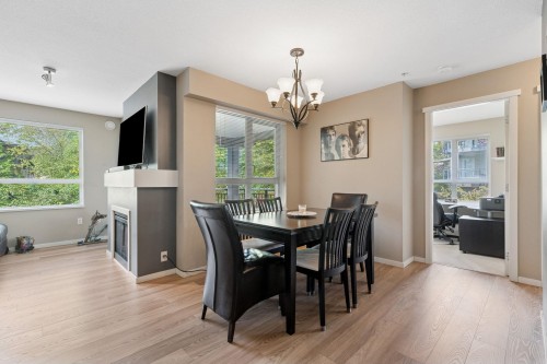 212-600 Klahanie Drive, Port Moody, BC 