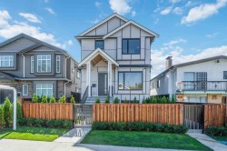 1-2658 Dundas Street  Vancouver, BC V5K 1P9