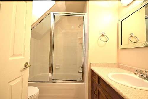 610 Robinson Street, Coquitlam, BC 