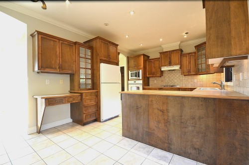 610 Robinson Street, Coquitlam, BC 