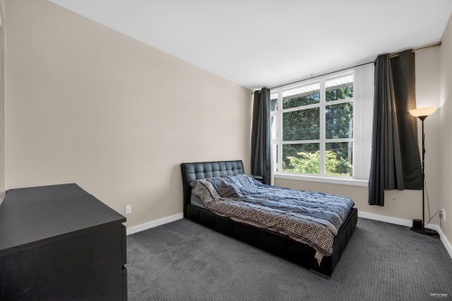 16-8677 Capstan Way, Richmond, BC 