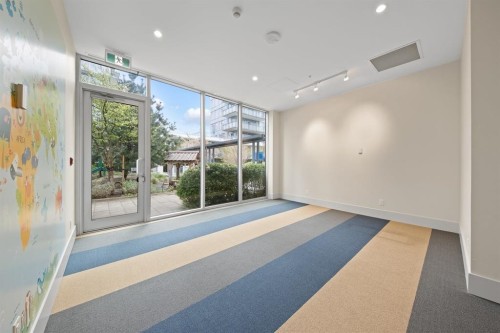 16-8677 Capstan Way, Richmond, BC 