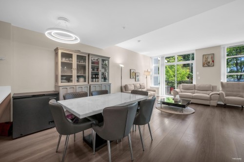 16-8677 Capstan Way, Richmond, BC 