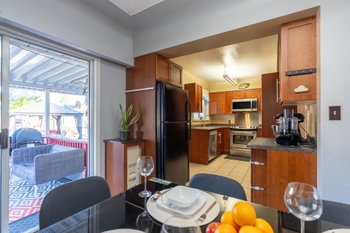 22023 Lougheed Highway, Maple Ridge, BC 