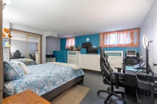 22023 Lougheed Highway, Maple Ridge, BC 