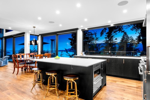 6224 St. Georges Place, West Vancouver, BC 