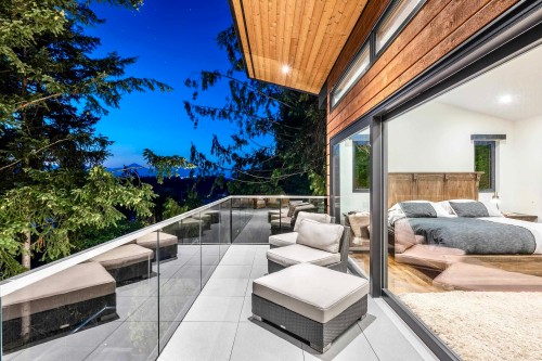 6224 St. Georges Place, West Vancouver, BC 