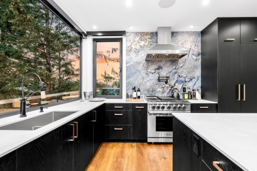 6224 St. Georges Place, West Vancouver, BC 