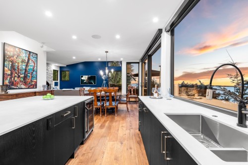 6224 St. Georges Place, West Vancouver, BC 