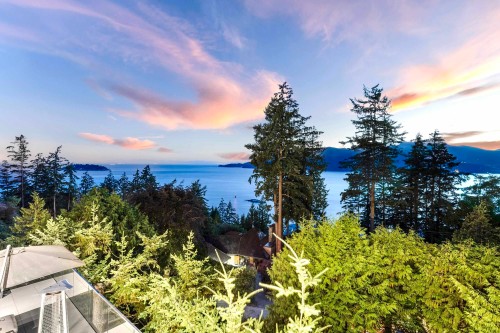 6224 St. Georges Place, West Vancouver, BC 