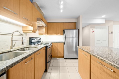 104-4155 Central Boulevard, Burnaby, BC 