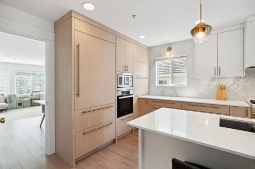 5921 Ontario Street, Vancouver, BC 