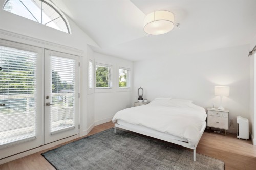 5921 Ontario Street, Vancouver, BC 