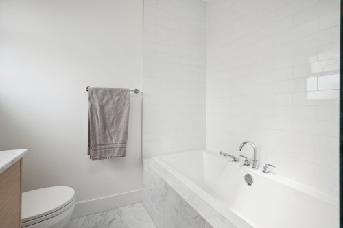 5921 Ontario Street, Vancouver, BC 