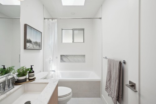 5921 Ontario Street, Vancouver, BC 