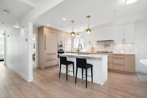 5921 Ontario Street, Vancouver, BC 