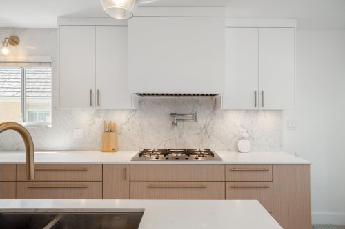 5921 Ontario Street, Vancouver, BC 