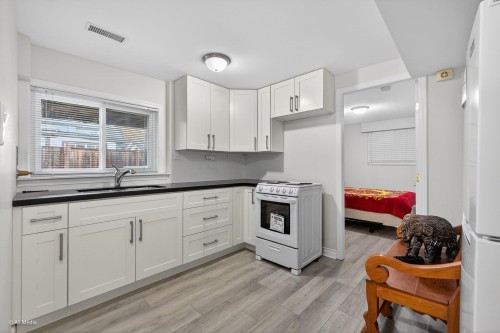 22939 128 Avenue, Maple Ridge, BC 