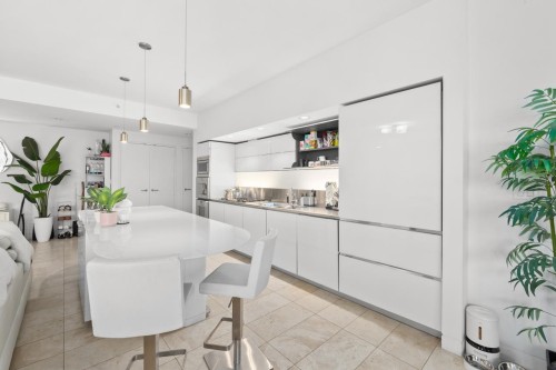 2306-838 Hastings Street W, Vancouver, BC 