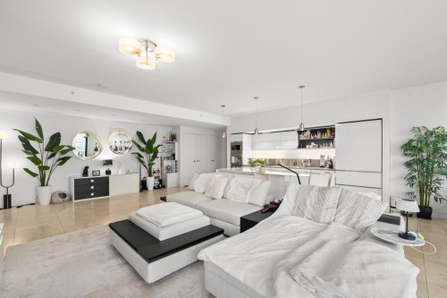 2306-838 Hastings Street W, Vancouver, BC 