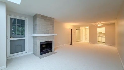 304-7300 Moffatt Road, Richmond, BC 