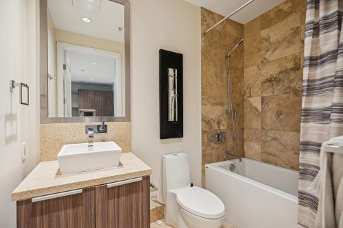 1618 Columbia Street, Vancouver, BC 