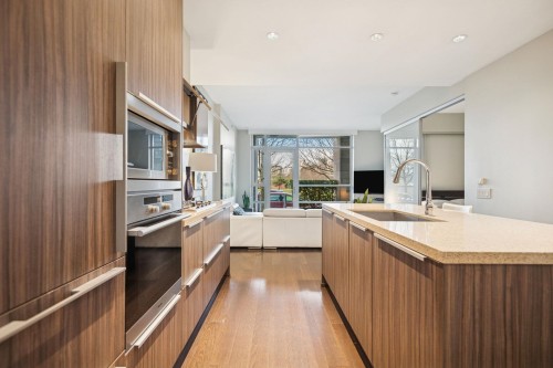 1618 Columbia Street, Vancouver, BC 