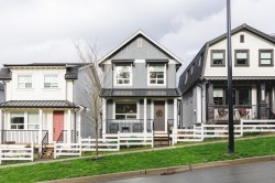 25097 112 Avenue  Maple Ridge, BC V2W 0K6