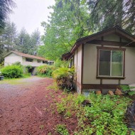 2240 Oldershaw Road  Roberts Creek, BC V0N 2W5