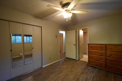 2240 Oldershaw Road, Roberts Creek, BC 