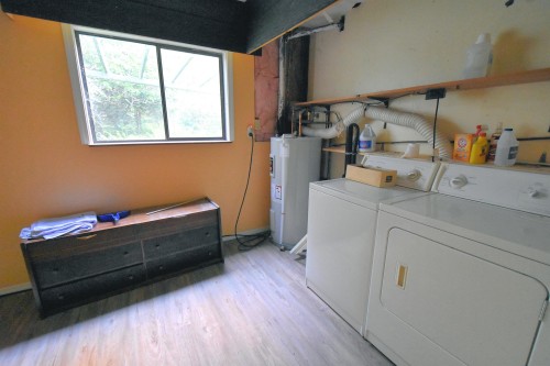 2240 Oldershaw Road, Roberts Creek, BC 