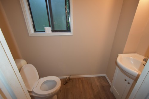 2240 Oldershaw Road, Roberts Creek, BC 